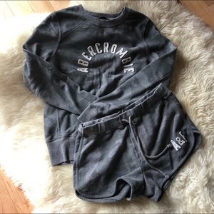 Abercrombie & Fitch Logo Crew Lounge Set in Camo